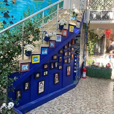 Paradise Garden Butik Otel Gazde/Camere de închiriat